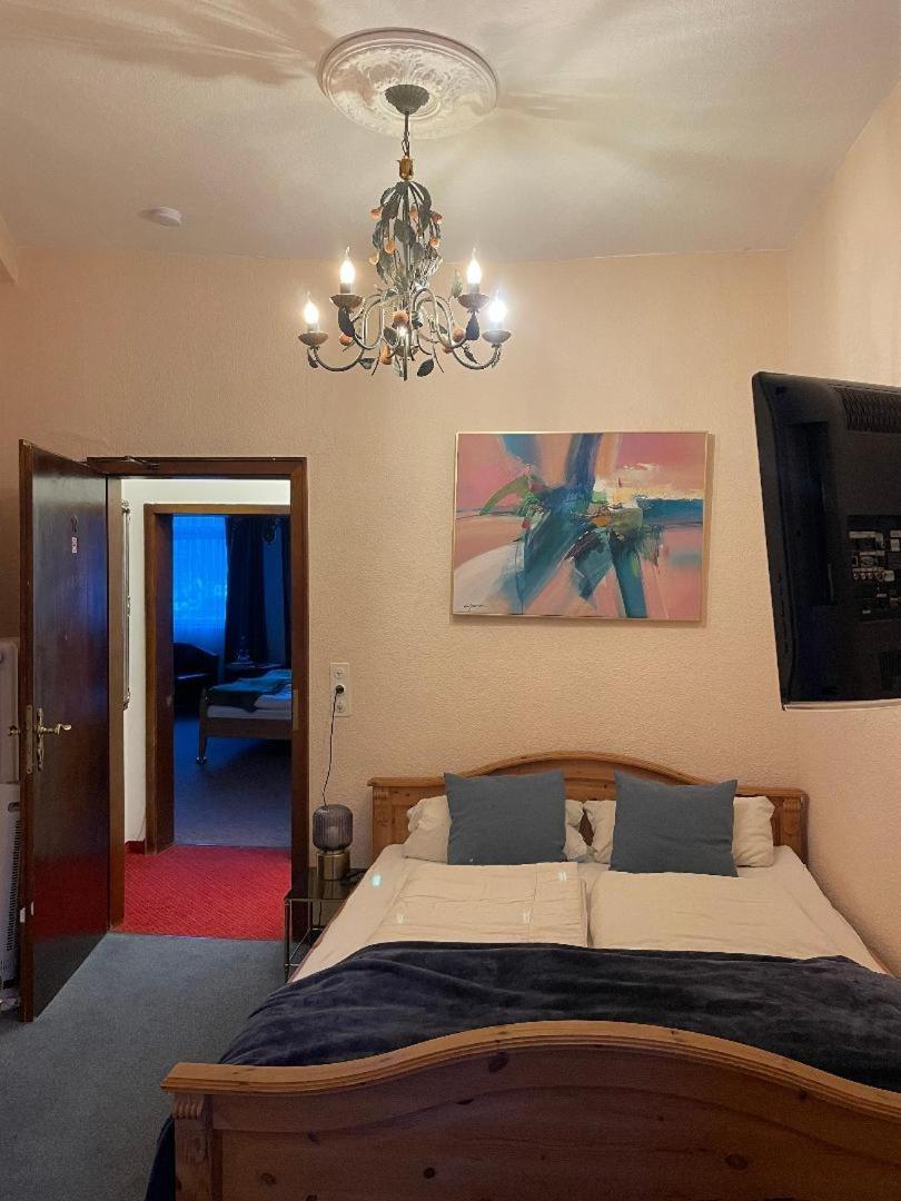 Hotel Zum Goldenen Loewen Sankt Goar Room photo