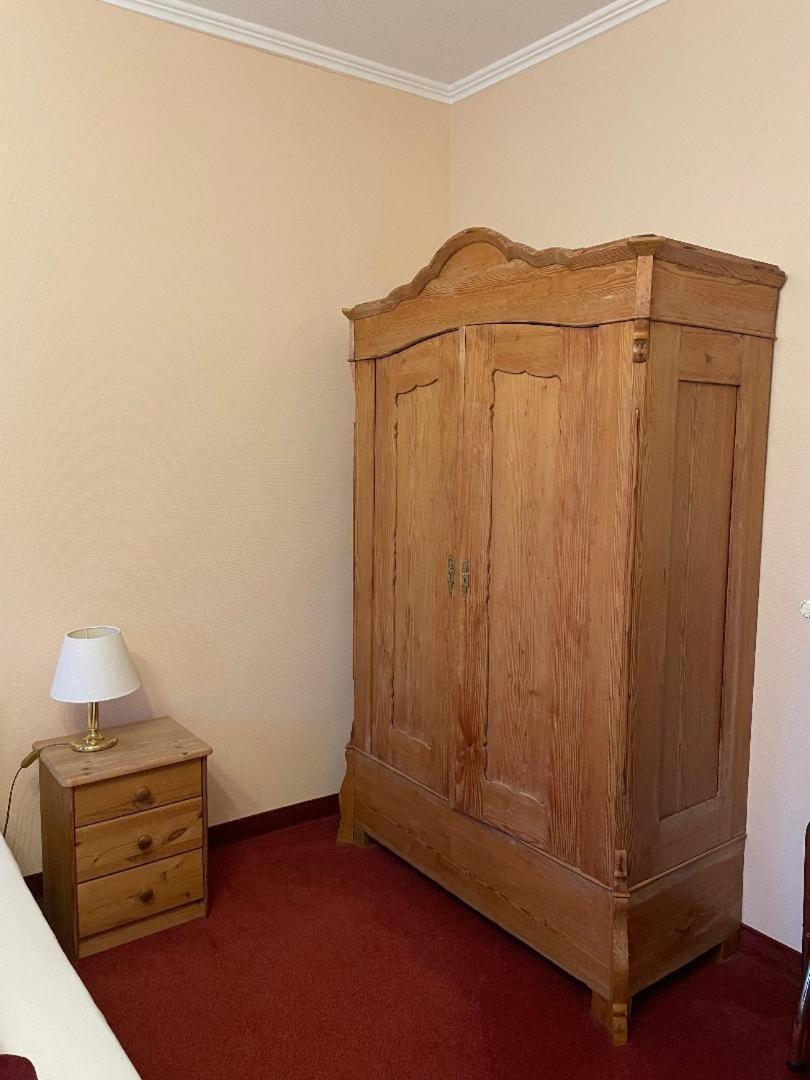Hotel Zum Goldenen Loewen Sankt Goar Room photo
